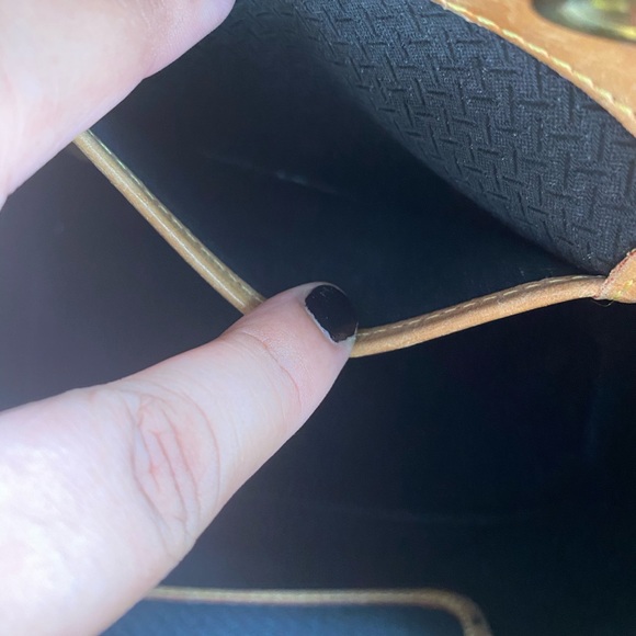 Used Dooney & Bourke Bucket Bag - Picture 10 of 15